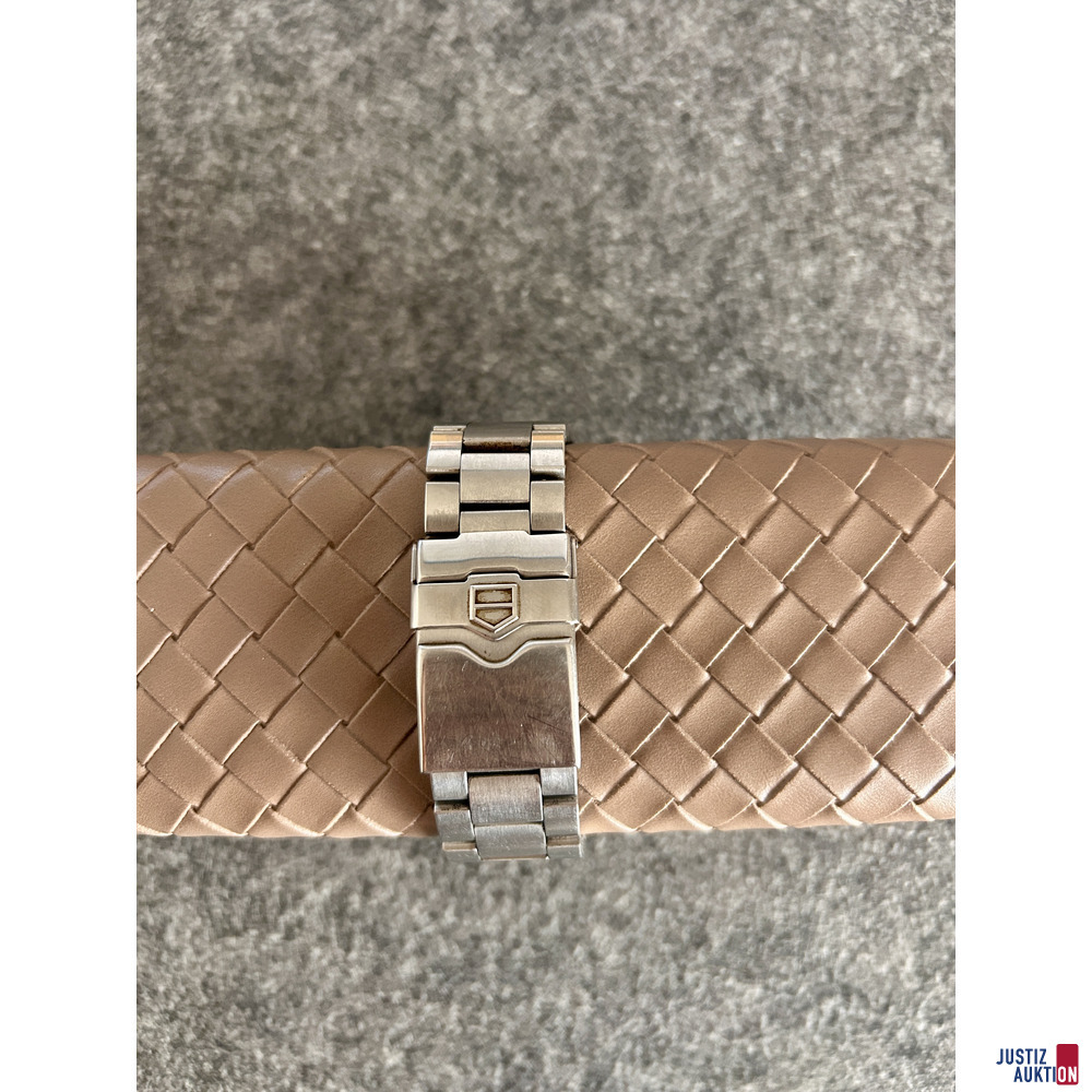 Herrenarmbanduhr der Marke TAG Heuer – foto 2 – kavel bij Justiz-Auktion, Ludwigsburg