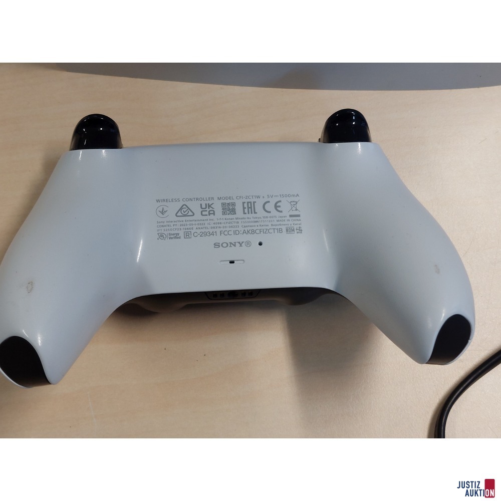 Sony Play Station 5 - Model CFI-2016