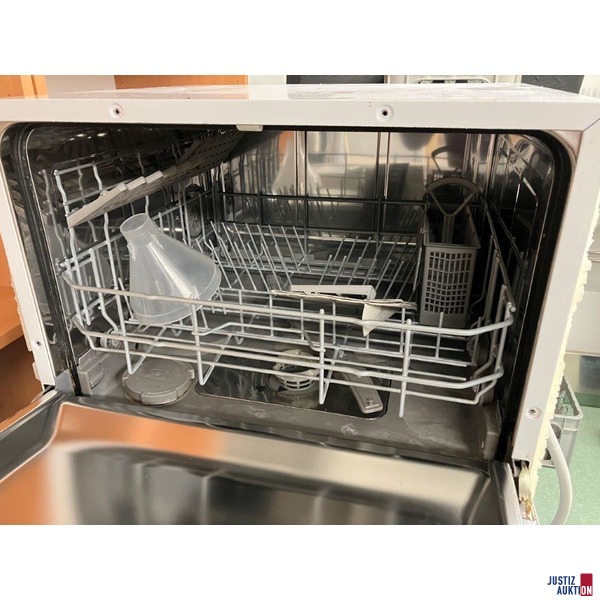 Geschirrsp&uuml;ler offen