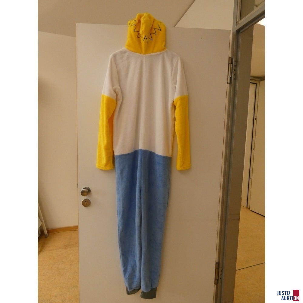 ein "The Simpsons" Jumpsuit aus Fleece