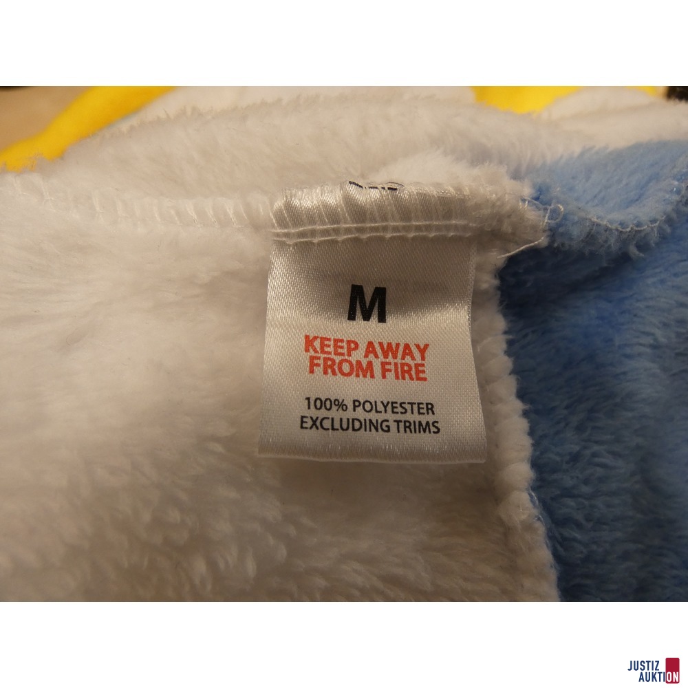 ein "The Simpsons" Jumpsuit aus Fleece