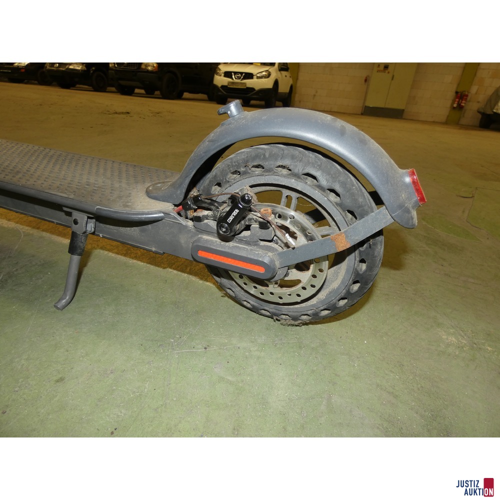 E-Scooter Tuyas