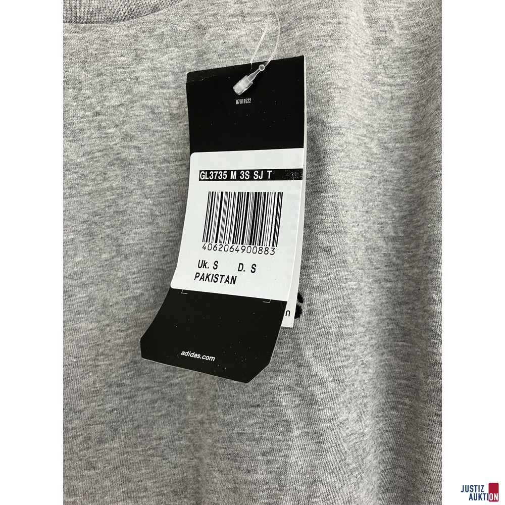 Konvolut Shirt adidas, Haargel, Sneakersocken, Glue