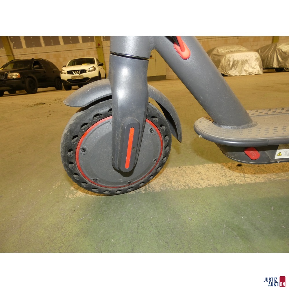 E-Scooter Tuyas