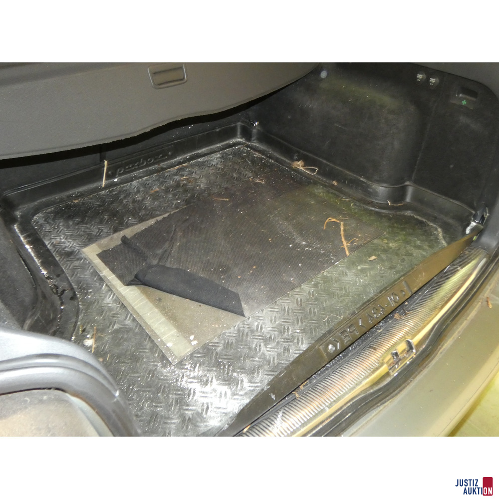 PKW VW Passat Variant – foto 10 – kavel bij Justiz-Auktion, Chemnitz
