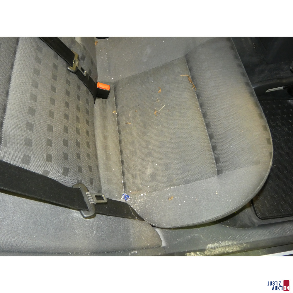 PKW VW Passat Variant – foto 9 – kavel bij Justiz-Auktion, Chemnitz
