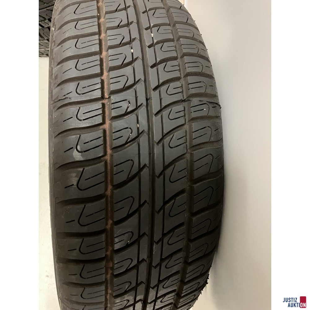 Autoreifen „Kama 208“