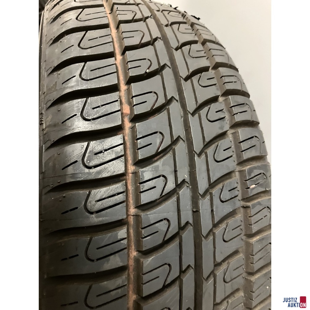 Autoreifen „Kama 208“