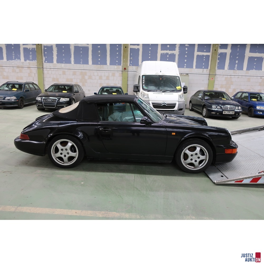 Porsche 911 Carrera 4 Cabriolet