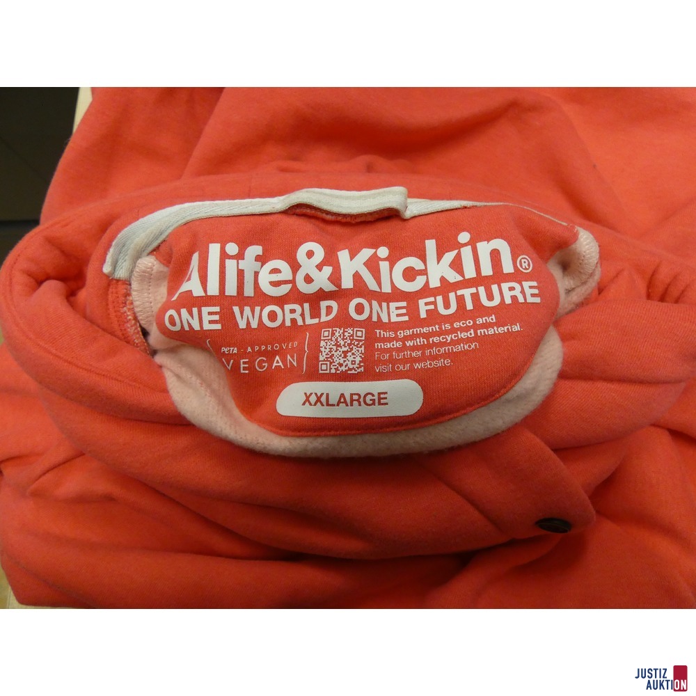 ein pinker Pullover Alife &amp&semi; Kickin