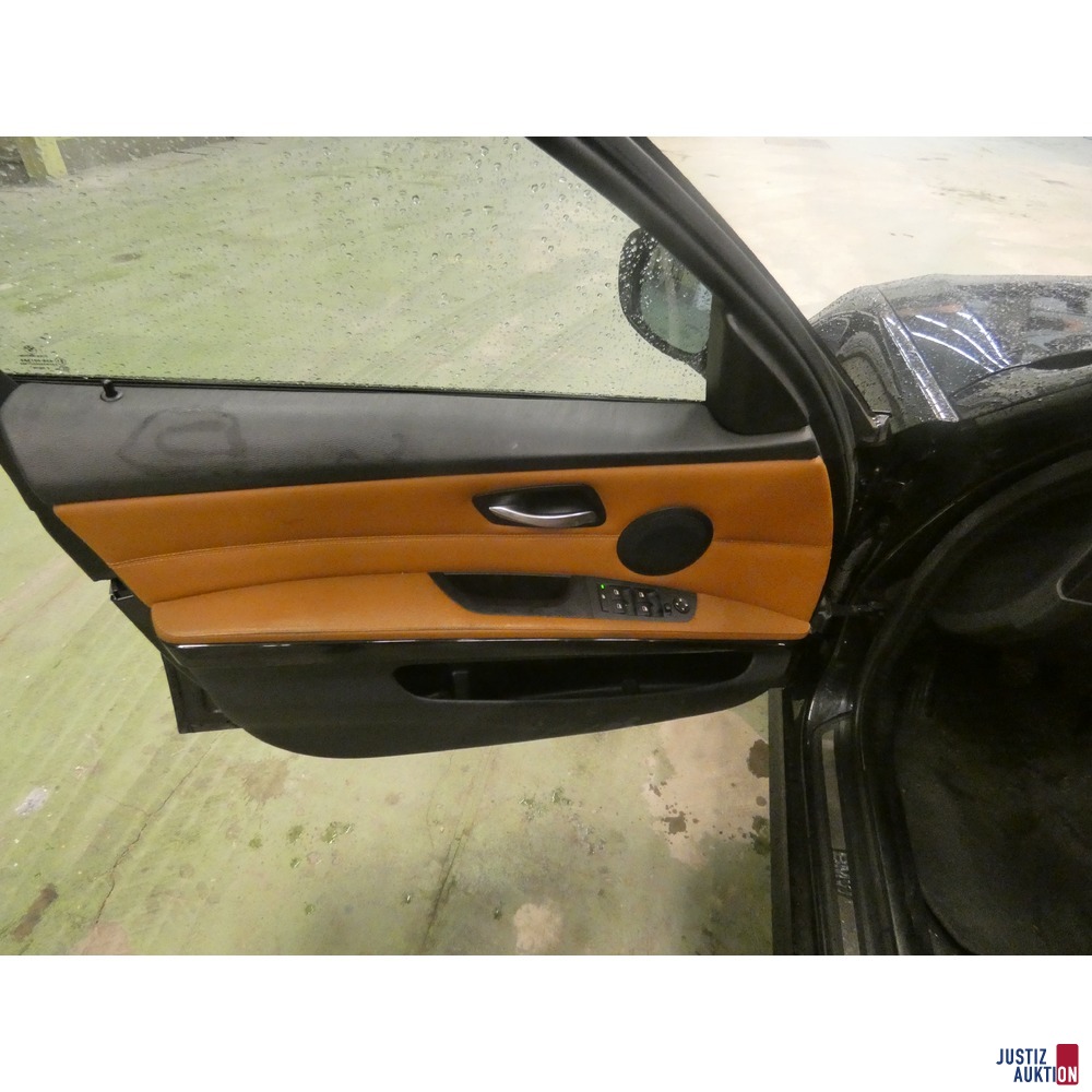 BMW 320i Touring