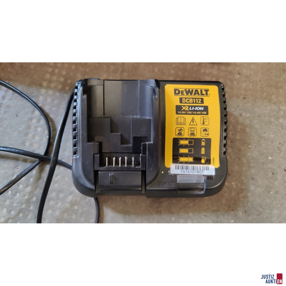 164-25 DeWalt Radio Ladegerät