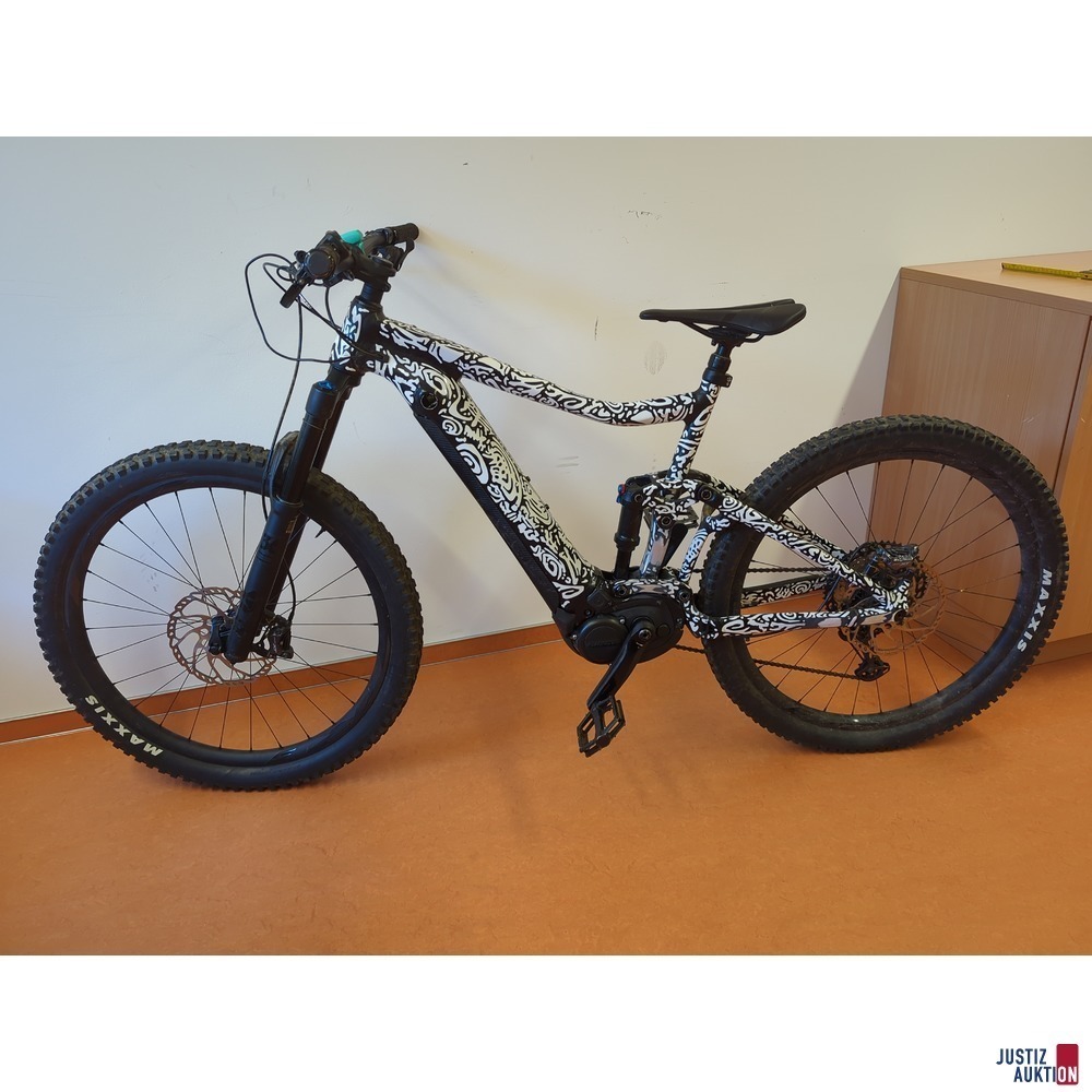 Ansicht mit Akku von links