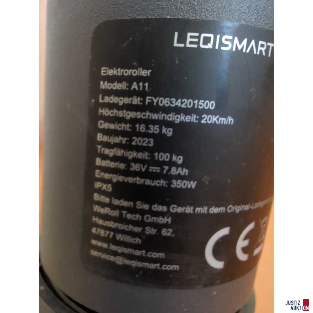 Aufkleber mit technischen Daten