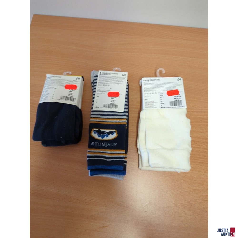 Materialzusammensetzung der Socken bzw&period; Strumpfhosen