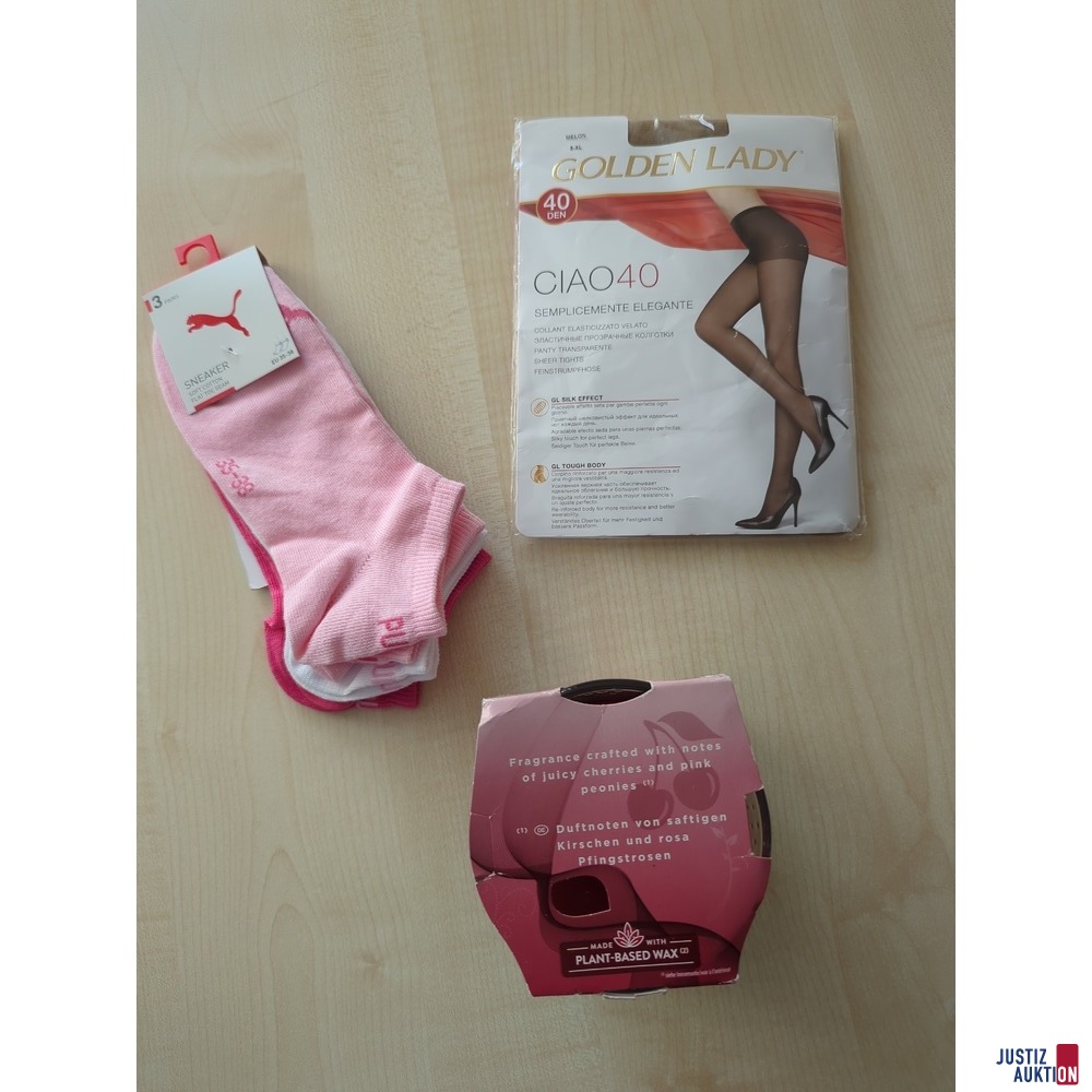 Strumpfhose, Sneaker, Duftlampe