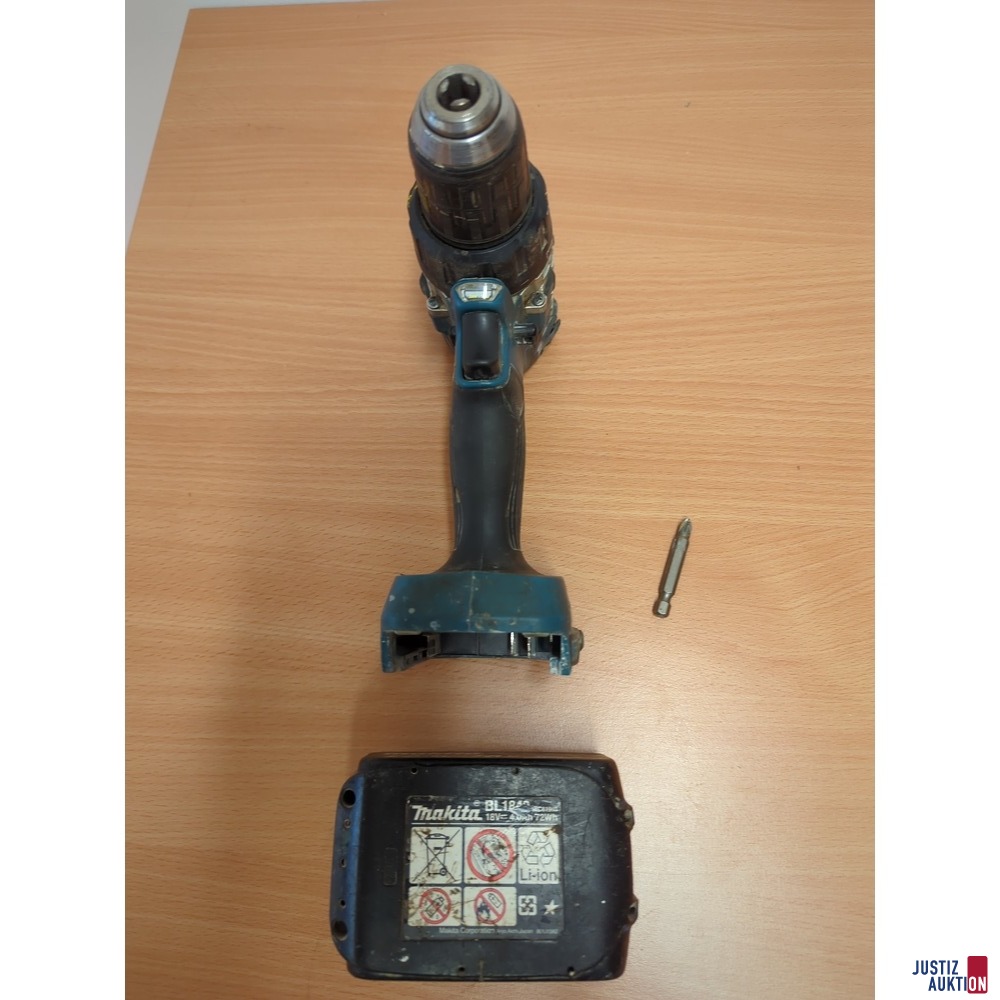 Bohrfutter und Akku mit Bezeichnung