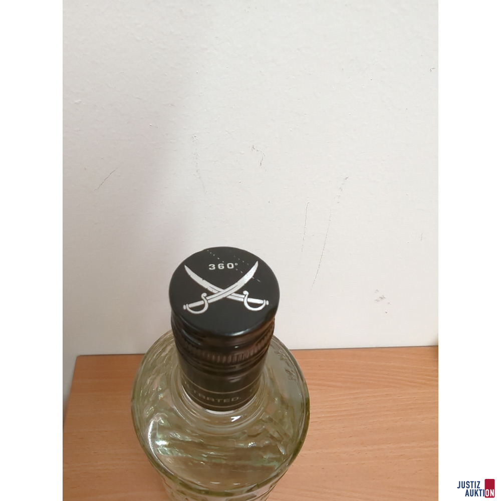 1 Flasche Wodka und 1 Flasche Likör – foto 4 – kavel bij Justiz-Auktion, Zwickau