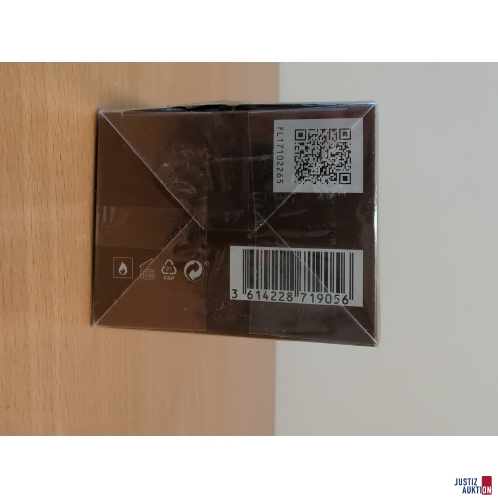 Unterseite Verpackung - anderer Winkel