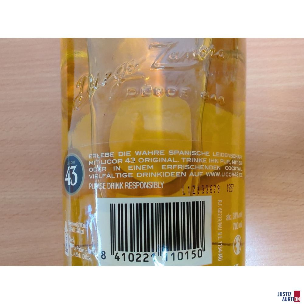 1 Flasche Wodka und 1 Flasche Likör – foto 8 – kavel bij Justiz-Auktion, Zwickau