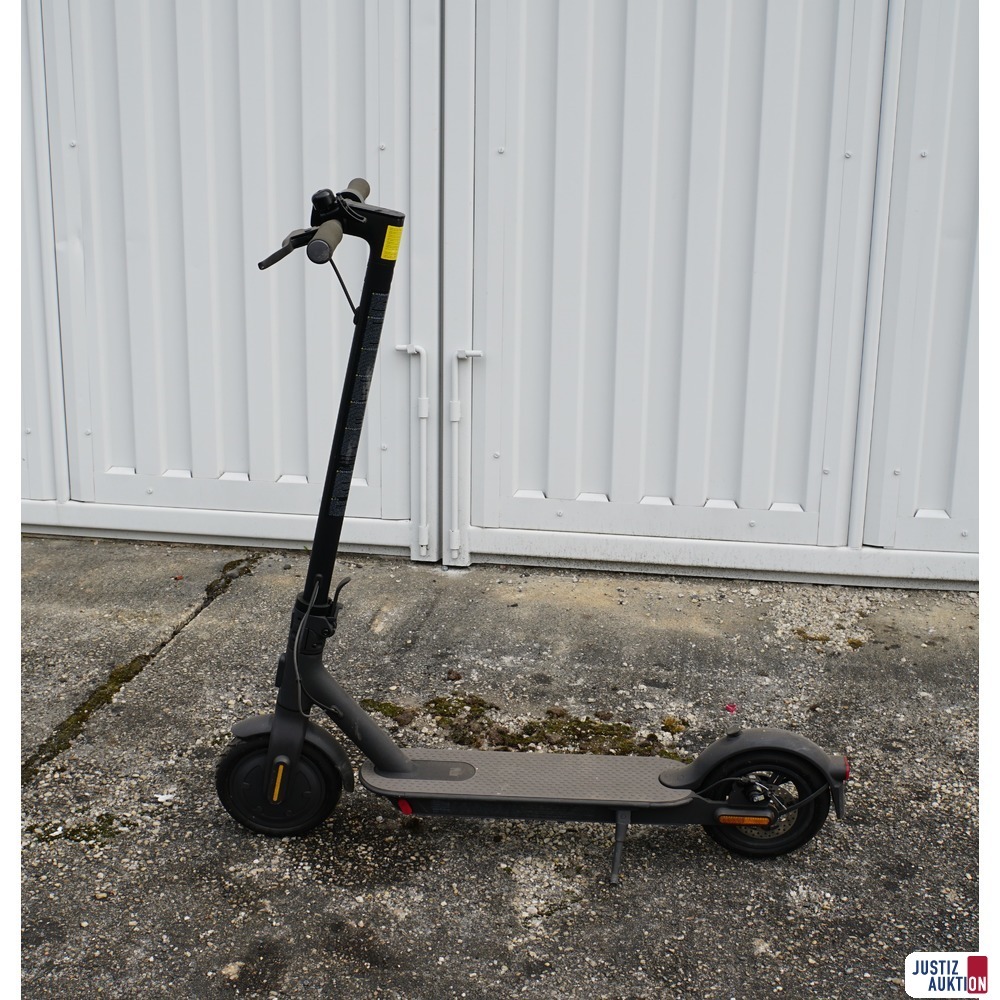 Komplettansicht Roller