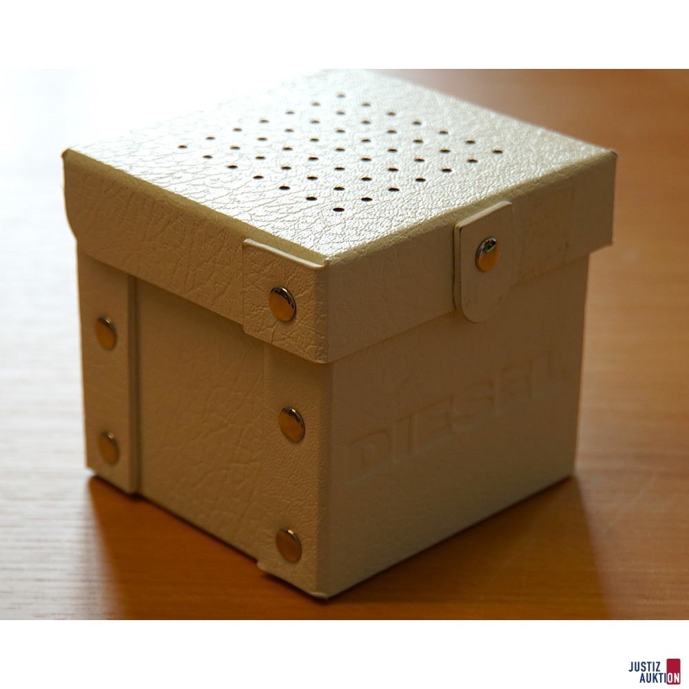 Uhrenbox