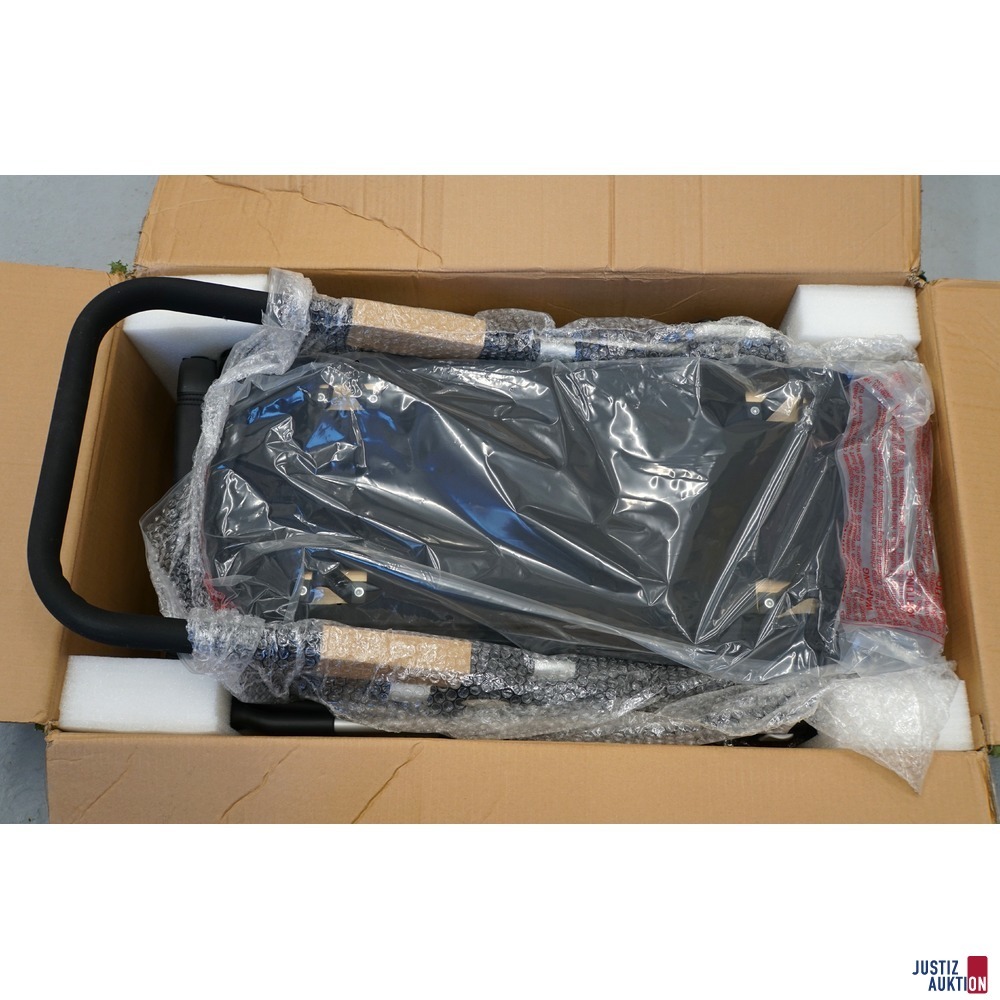 Kinderwagen&comma; unzusammengebaut