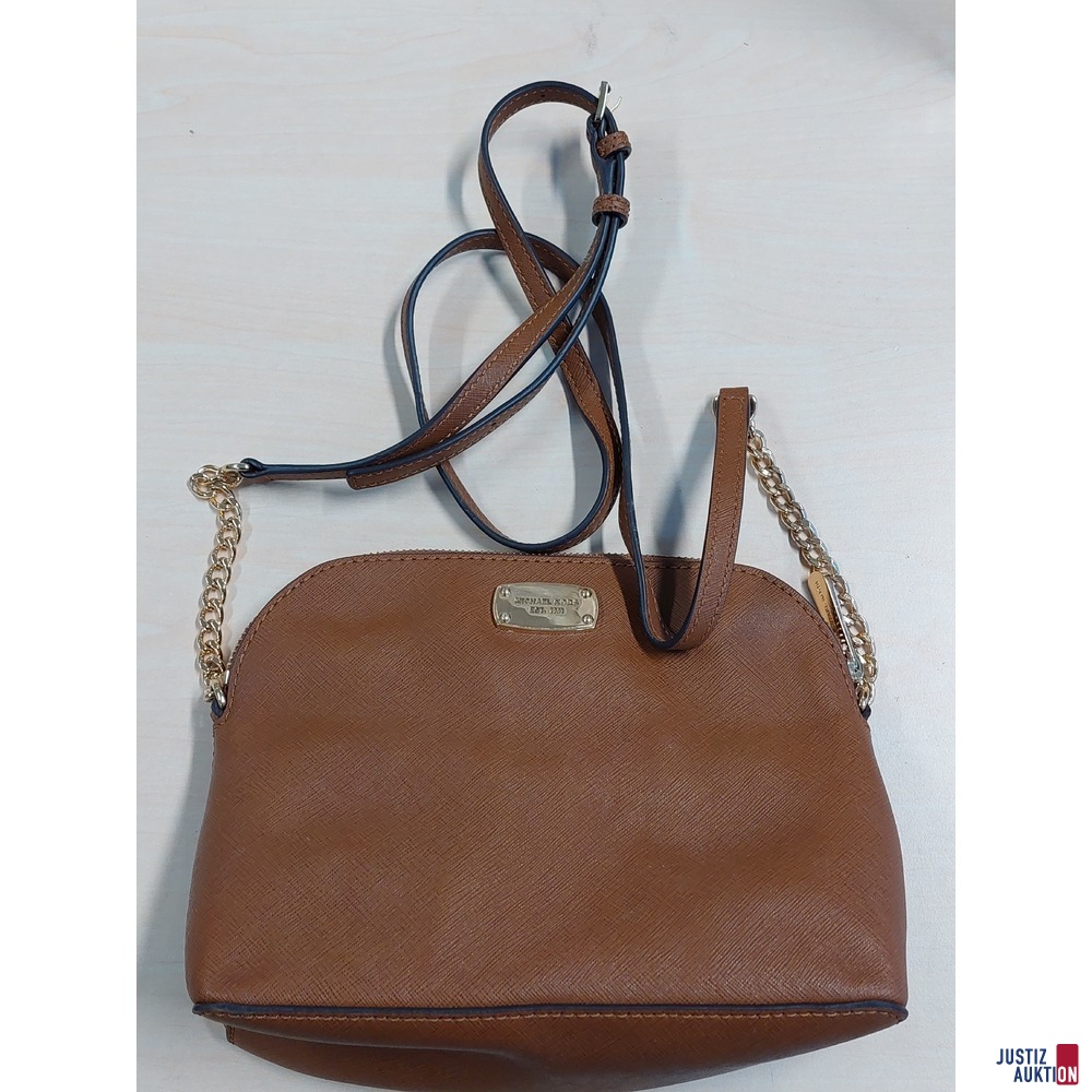 Schultertasche der Marke Michael Kors