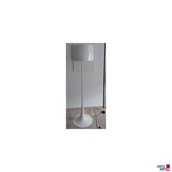 Stehlampe
