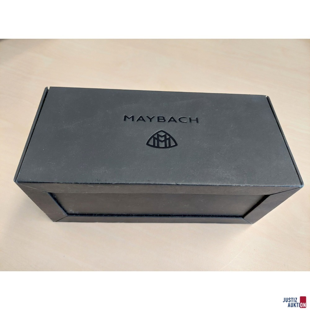 Sonnenbrille der Marke Maybach - Modell&colon; &quot&semi;The King II&quot&semi;