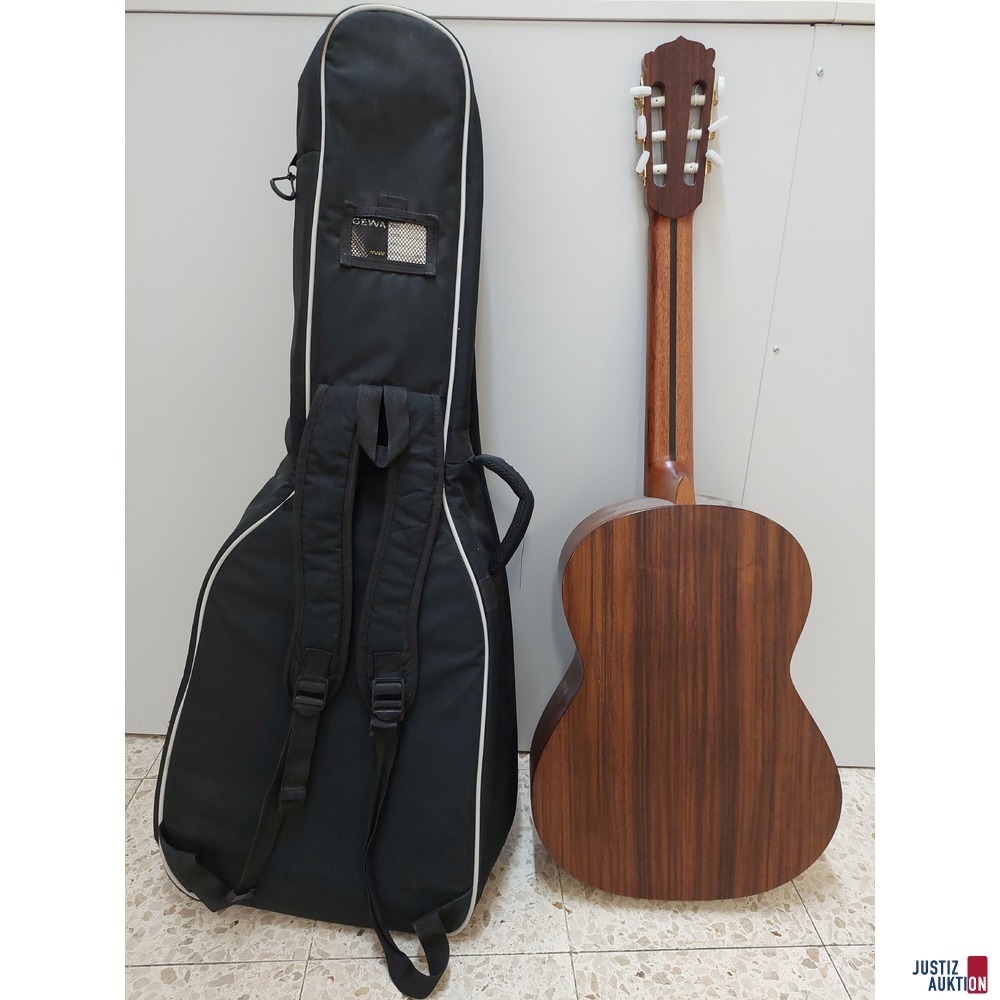 Akustikgitarre der Marke Armin Hanika 50 PF inkl&period; Gitarrentasche der Marke GEWA