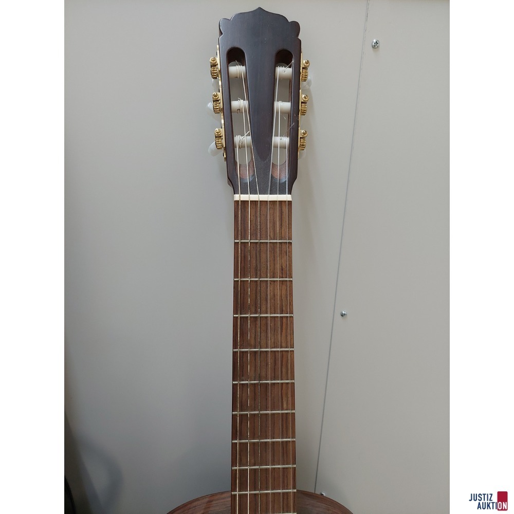 Akustikgitarre der Marke Armin Hanika 50 PF inkl&period; Gitarrentasche der Marke GEWA
