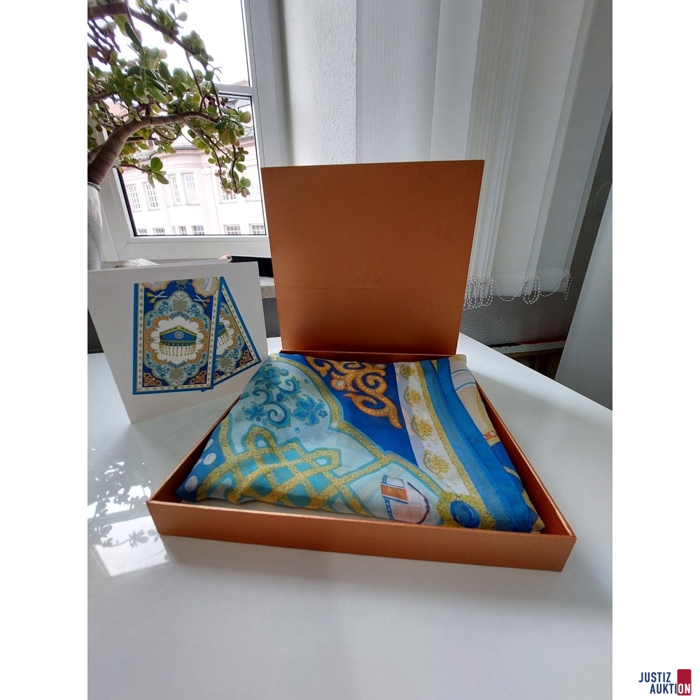 Seidenschal verpackt