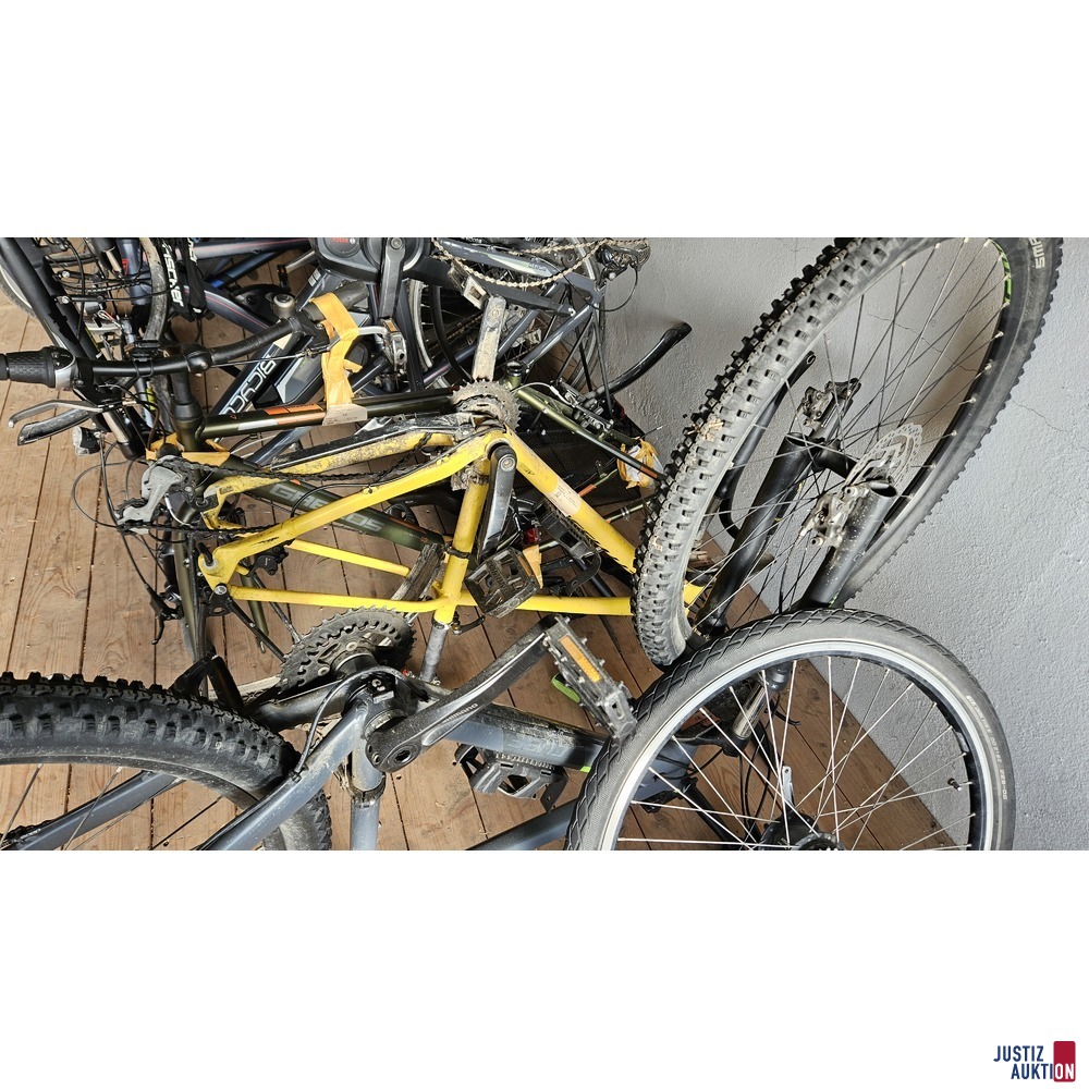 Konvolut an Fahrrad