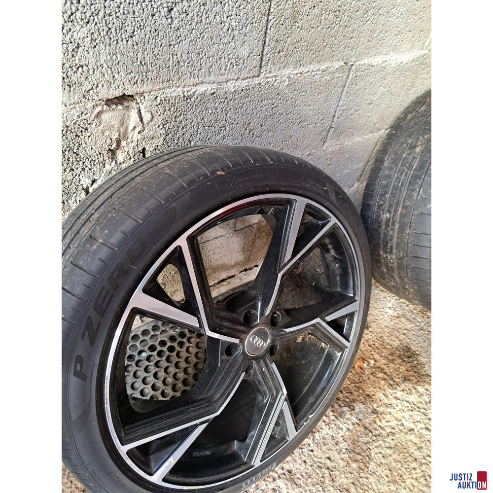 4 Stk&period; Reifen mit Felge &lpar;Audi&rpar; -&nbsp;&nbsp;Pirelli&nbsp;