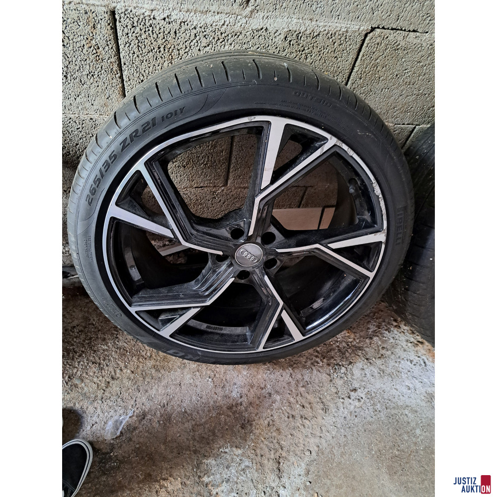 4 Stk&period; Reifen mit Felge &lpar;Audi&rpar; -&nbsp;&nbsp;Pirelli&nbsp;