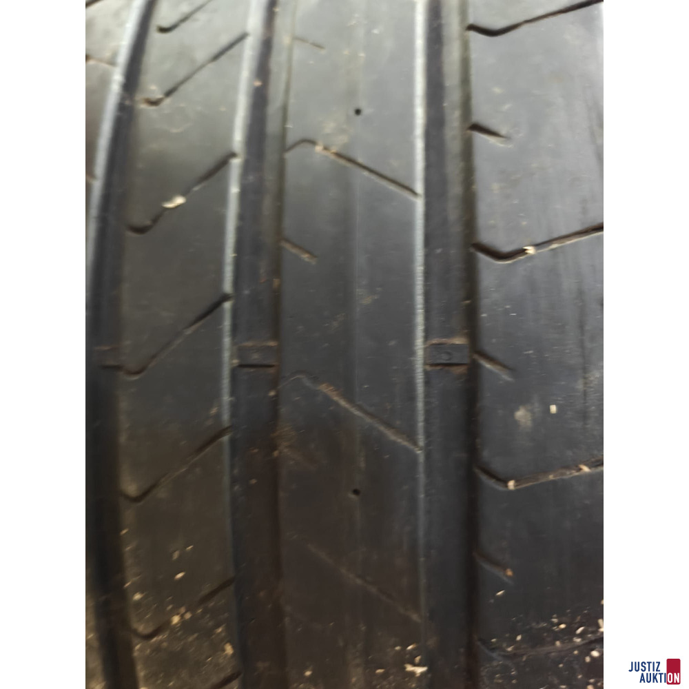 4 Stk&period; Reifen mit Felge &lpar;Audi&rpar; -&nbsp;&nbsp;Pirelli&nbsp;
