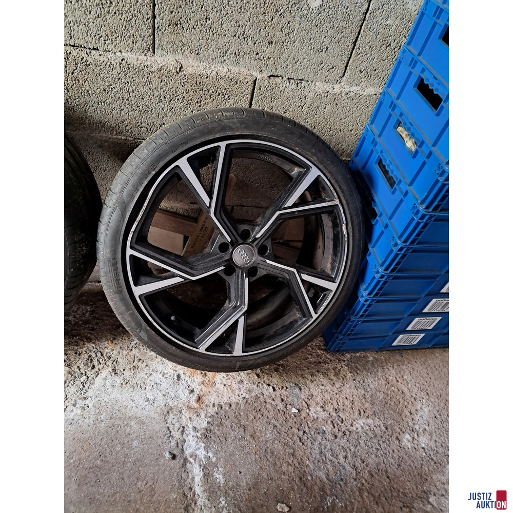 4 Stk&period; Reifen mit Felge &lpar;Audi&rpar; -&nbsp;&nbsp;Pirelli&nbsp;