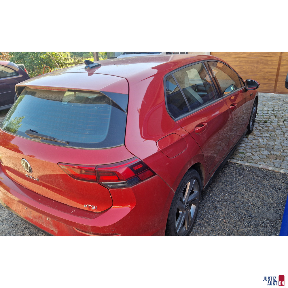 VW Golf VIII Lim. R-Line eTSI – foto 4 – kavel bij Justiz-Auktion, Riesa