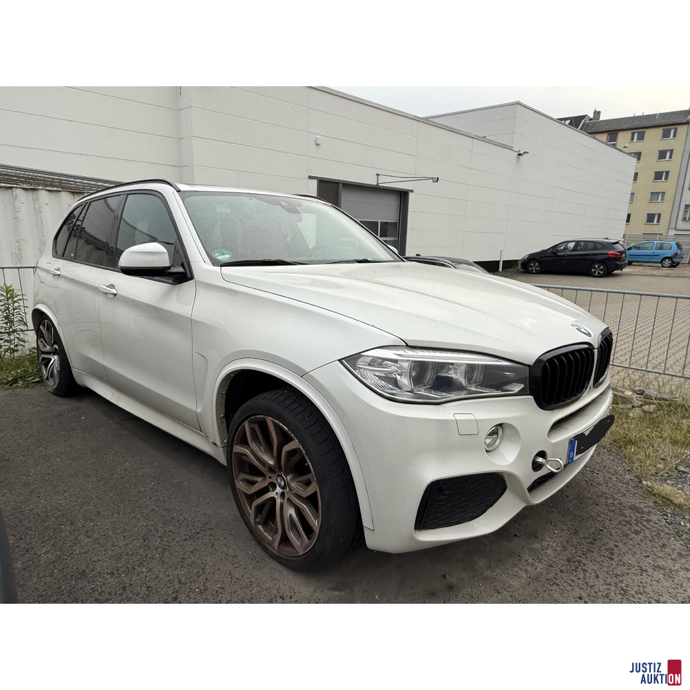 BMW X5 xDrive30d Sport.-Aut. (F15/X5) – foto 2 – kavel bij Justiz-Auktion, Berlin