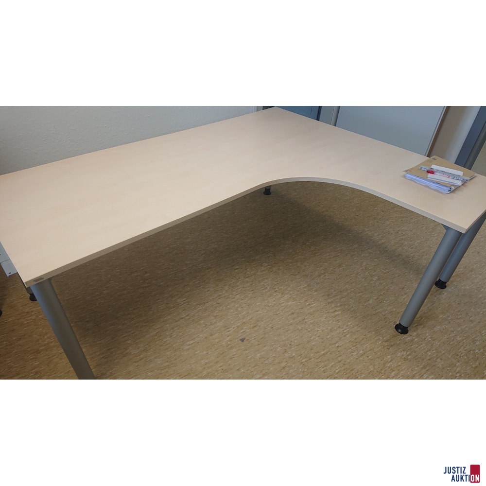 Schreibtisch