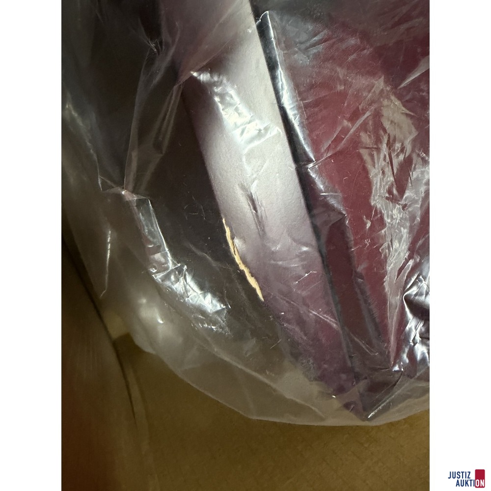 mit Besch&auml;digung