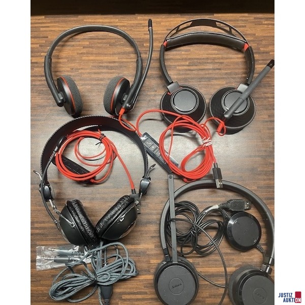 4 x Headsets