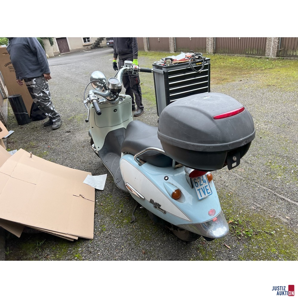 Roller hinten