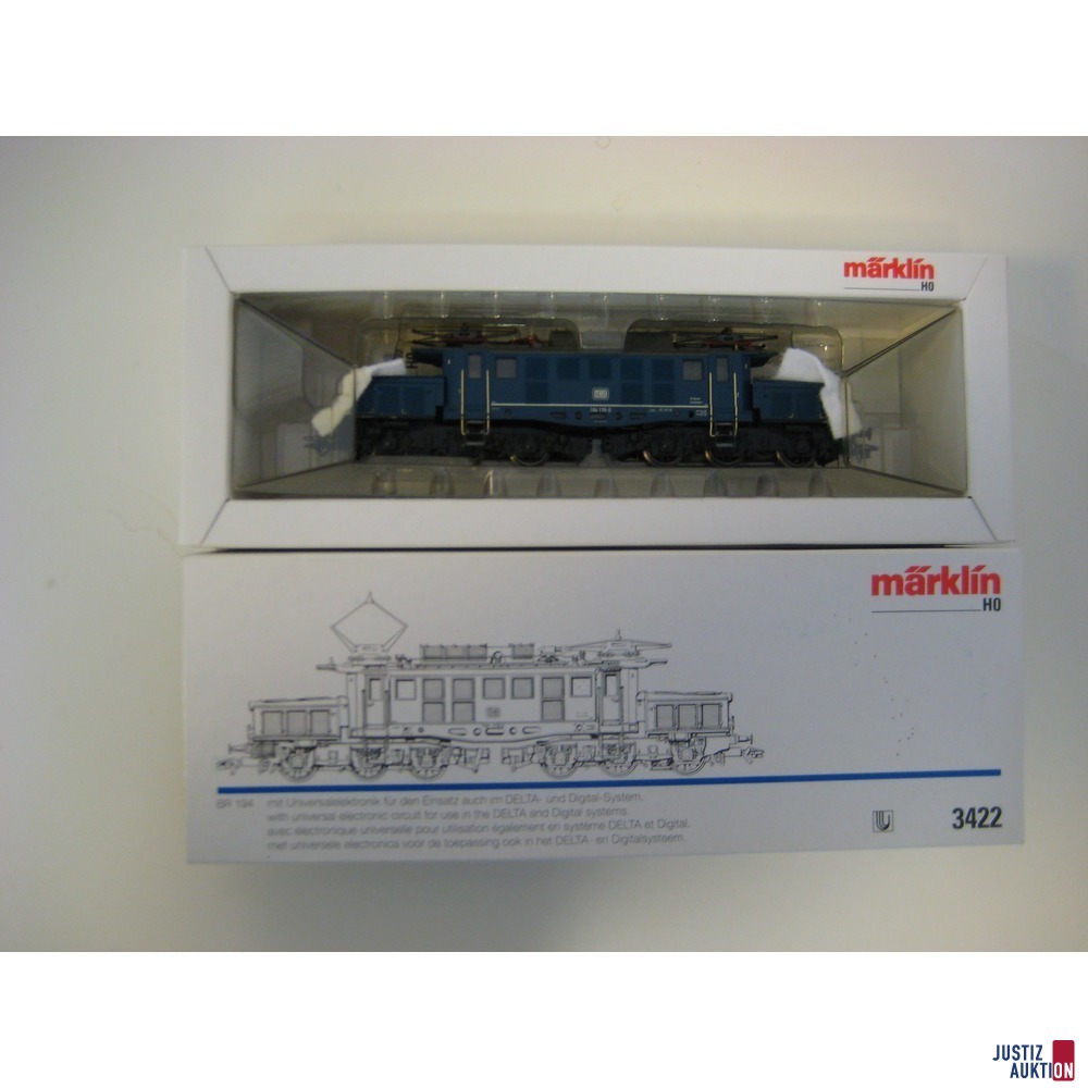 Verpackung und Lokomotive