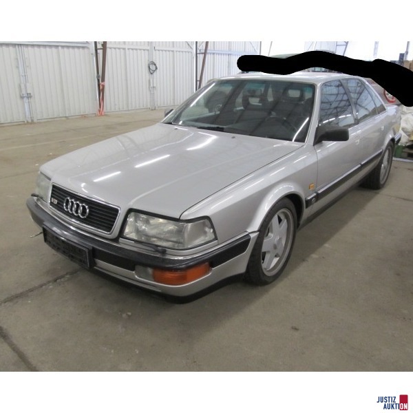 Pkw Audi 100 Quattro silberfarben