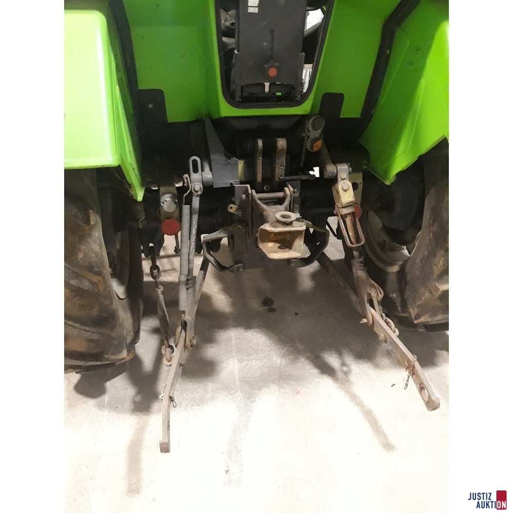 DEUTZ D 5206 Traktor