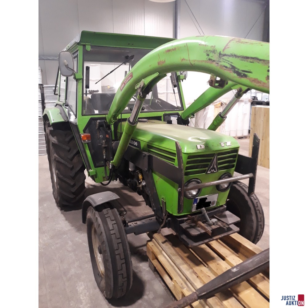DEUTZ D 5206 Traktor