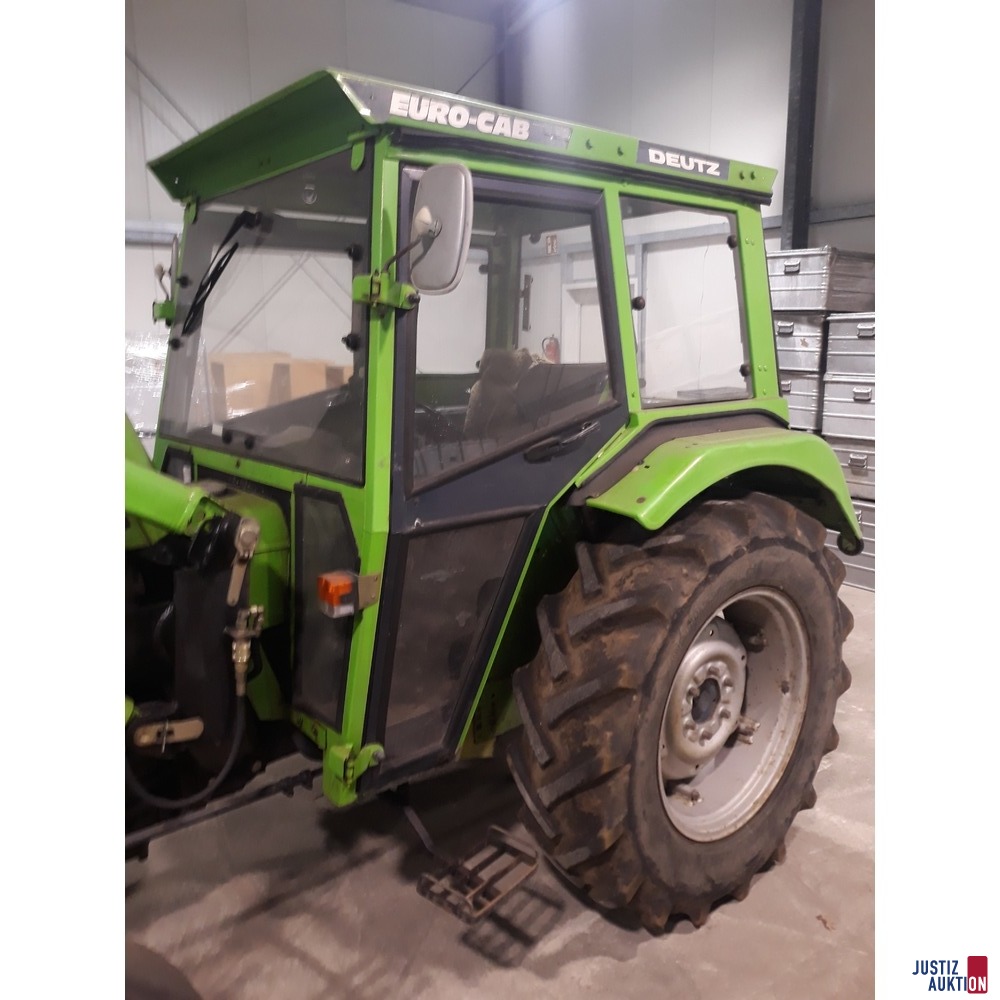 DEUTZ D 5206 Traktor