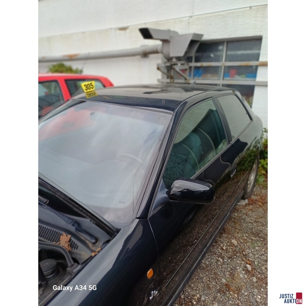 Seitenansicht Fahrerseite von vorne